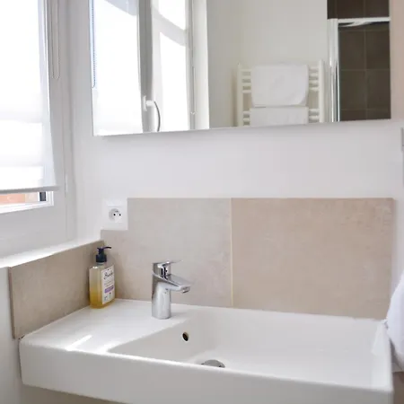 Sweethomeversailles 5mn Walk From The Palace فيرفاي